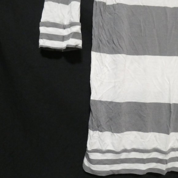 OLD NAVY | small | Striped 3/4 Sleeve Shirt | GUC - Picture 11 of 12